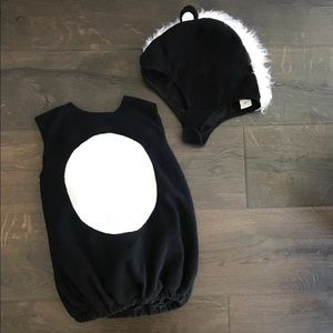 Pottery barn skunk costume